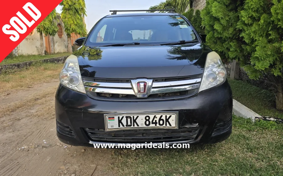 TOYOTA ISIS 2015 Mombasa in Kenya for Sale | Magari Deals