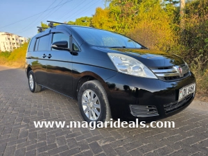 TOYOTA ISIS 2015 Mombasa for sale in Kenya