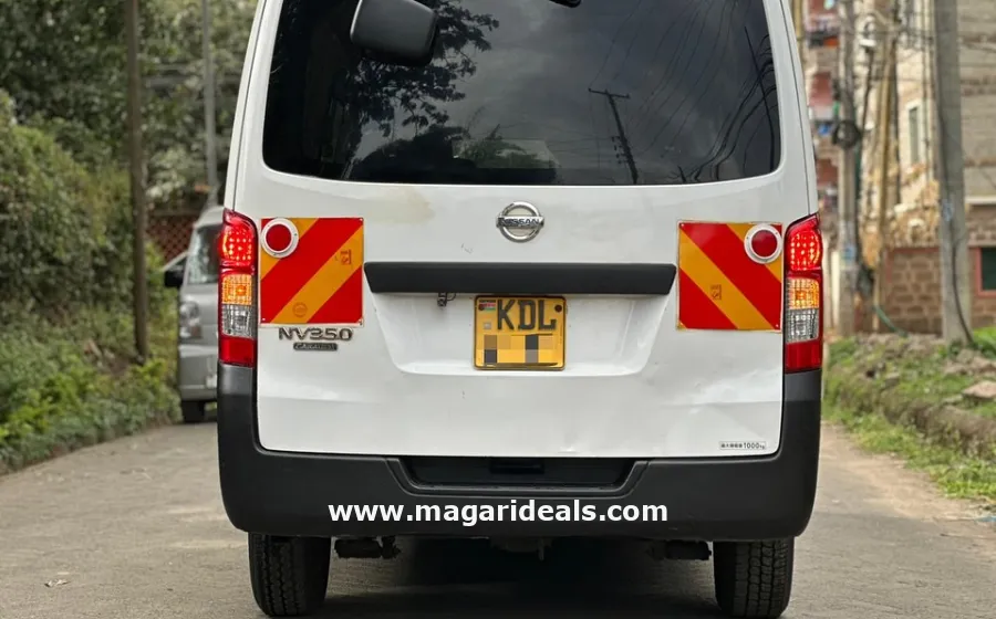 2017 NISSAN NV350 CARAVAN in Kenya for Sale | Magari Deals