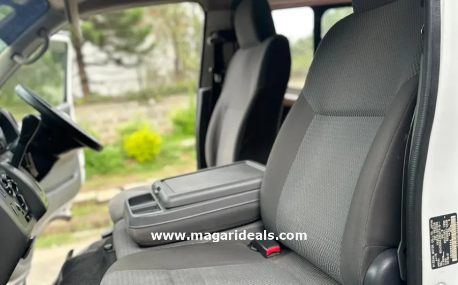 2017 NISSAN NV350 CARAVAN in Kenya for Sale | Magari Deals