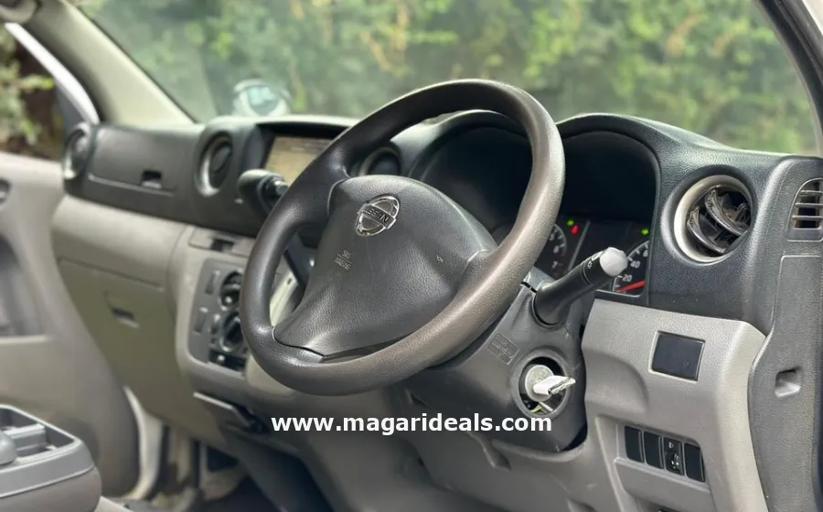 2017 NISSAN NV350 CARAVAN in Kenya for Sale | Magari Deals