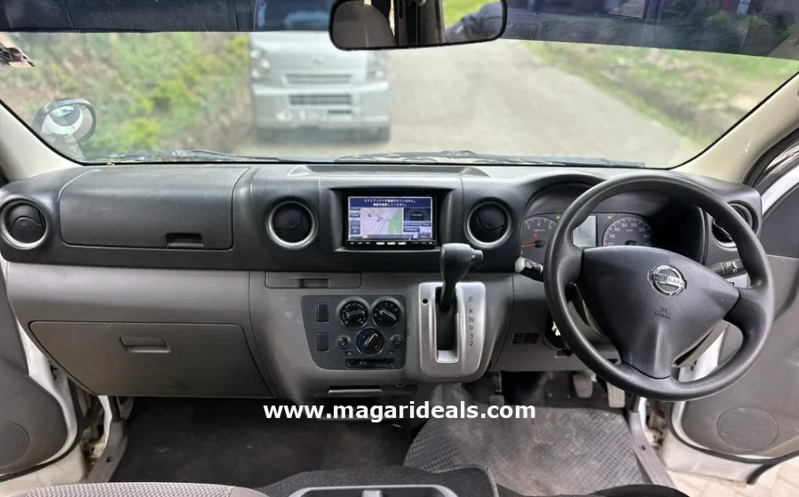 2017 NISSAN NV350 CARAVAN in Kenya for Sale | Magari Deals