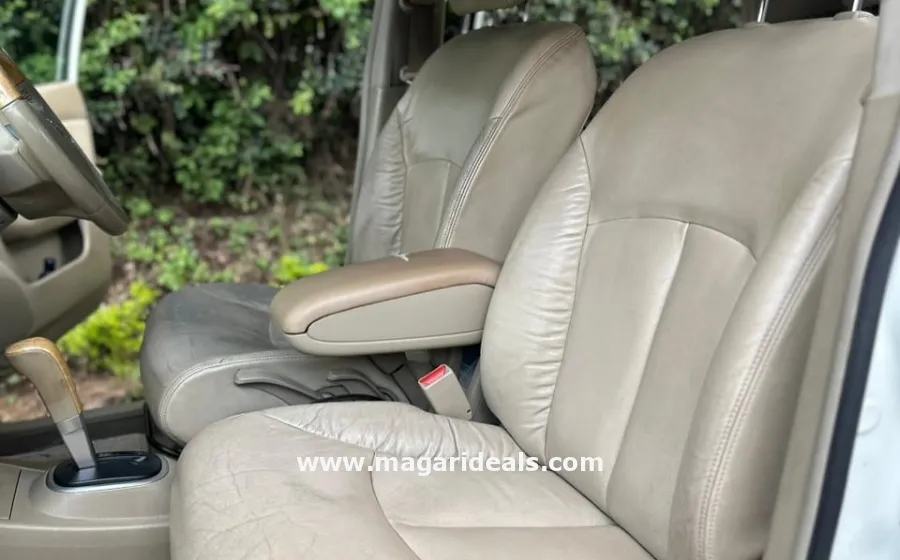 2008 NISSAN TIIDA LATIO in Kenya for Sale | Magari Deals
