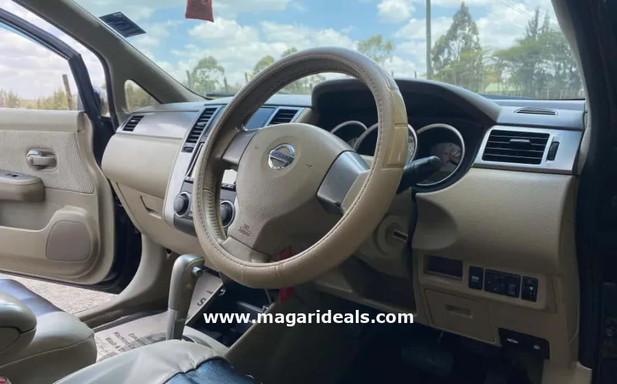 2011 NISSAN TIIDA Hatchbak in Kenya for Sale | Magari Deals