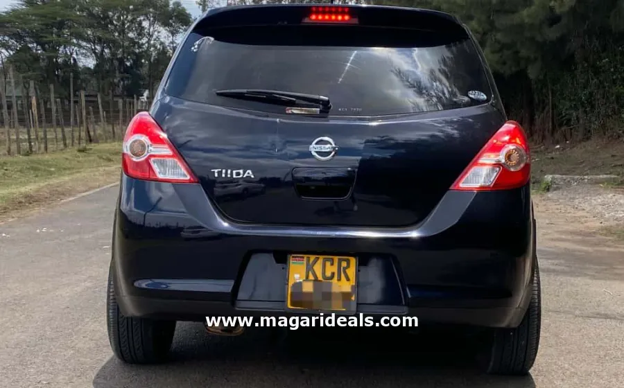 2011 NISSAN TIIDA Hatchbak in Kenya for Sale | Magari Deals