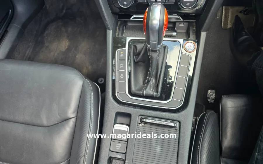 VW Arteon R-Line 2018 Model Sunroof in Kenya for Sale | Magari Deals