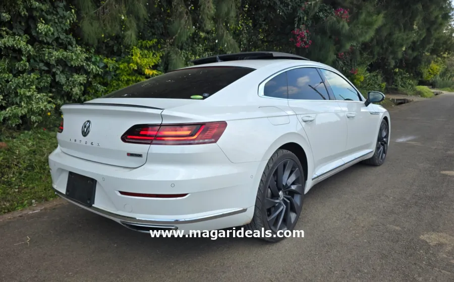 VW Arteon R-Line 2018 Model Sunroof in Kenya for Sale | Magari Deals