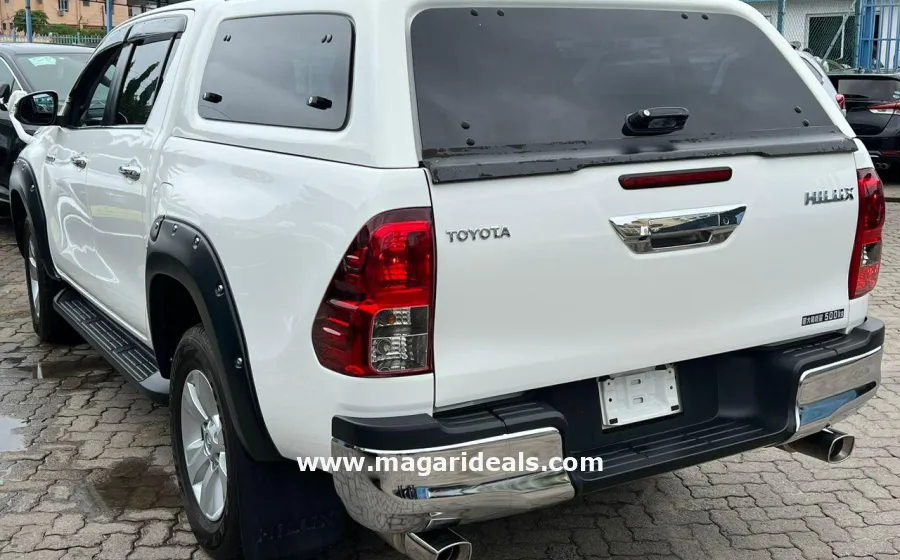 TOYOTA HILUX DC 2018 Model 2400cc White in Kenya for Sale | Magari Deals