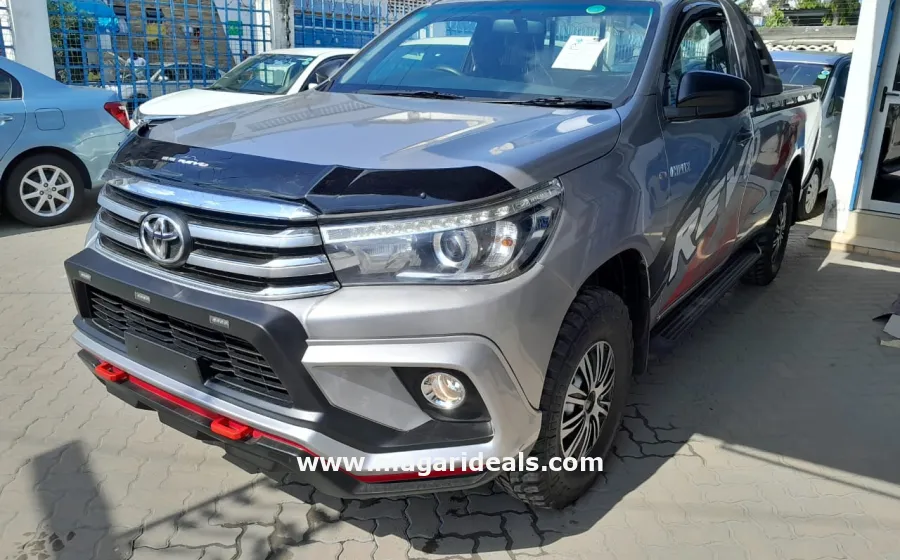 TOYOTA HILUX Revo Single Cab 2017 Silver Manual in Kenya for Sale | Magari Deals