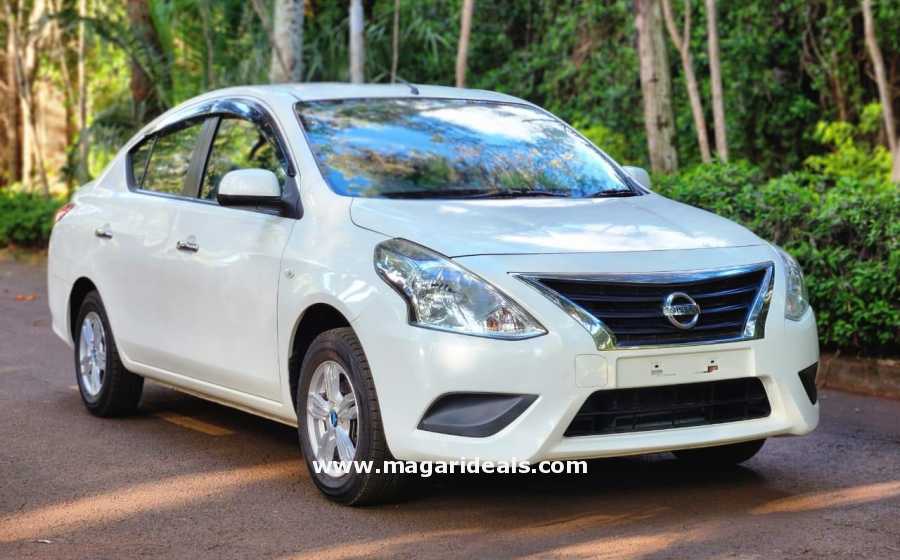 NISSAN LATIO for Sale | Best Buy