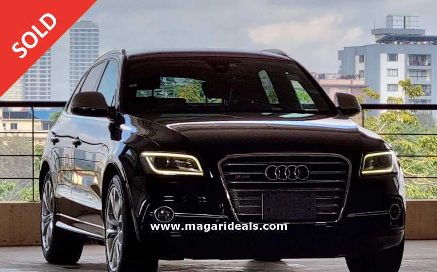 AUDI Q5 with SUNROOF for Sale | Magari Deals
