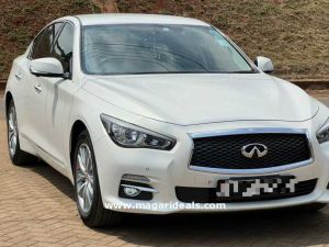 Find Nissan Skyline cars in Kenya: R34 (KSh 3.5M+), GT-R (KSh 8M-12M), and 250GT prices. Compare specs, find trusted sellers, & inspect available stock.